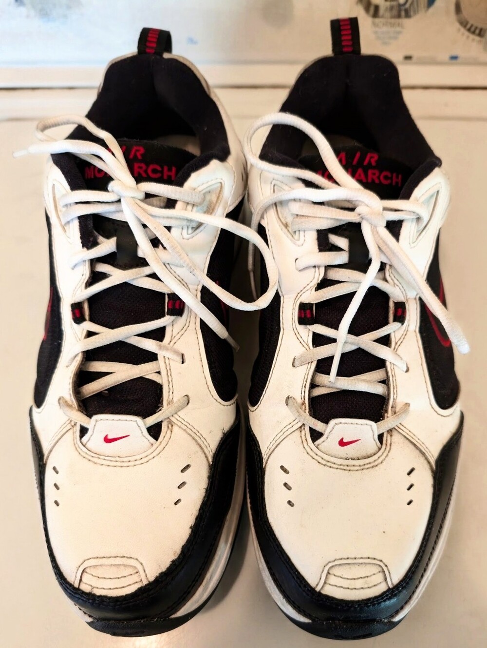 Nike Air Monarch Men’s White and Black Sneakers with Red Accents Size 12